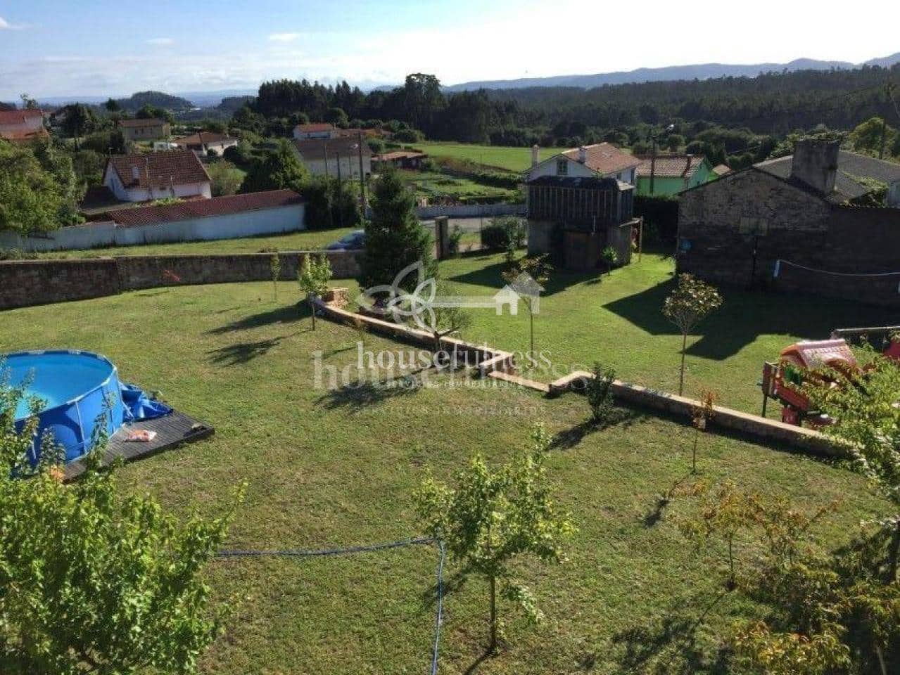 3 makuuhuone Omakotitalo myytävänä paikassa Naron mukana uima-altaan - 195 000 € (Ref: 9218859)