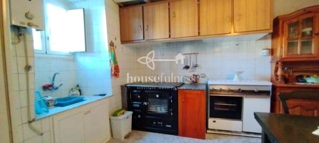 5 slaapkamer Huis te koop in Cabanas met garage - € 115.000 (Ref: 9218862)