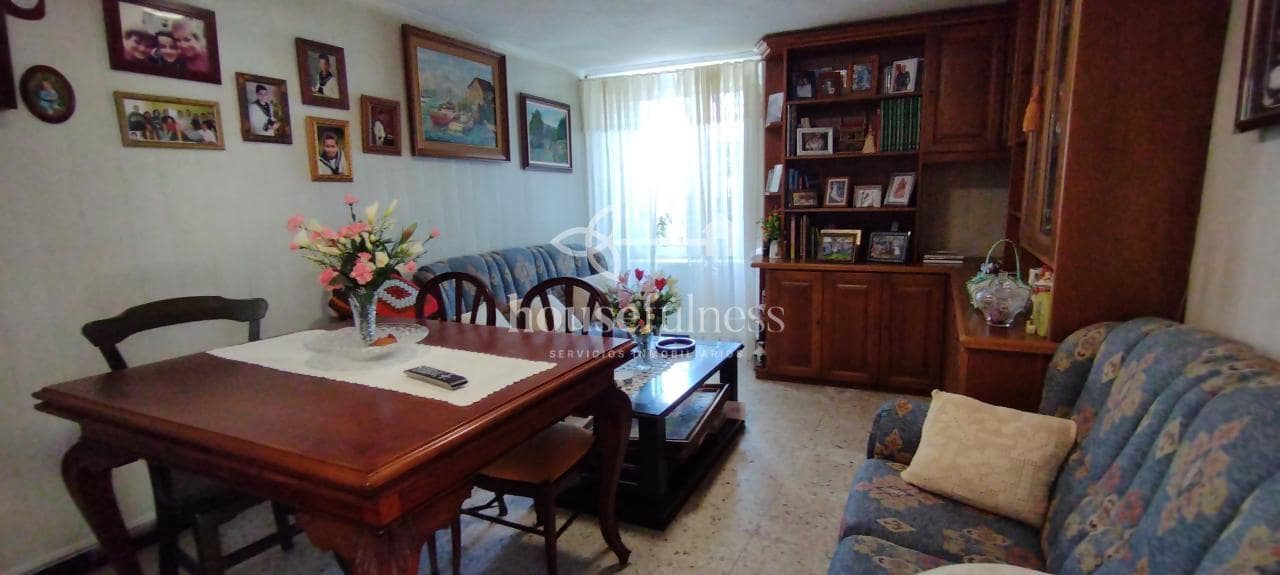 5 slaapkamer Huis te koop in Cabanas met garage - € 115.000 (Ref: 9218862)