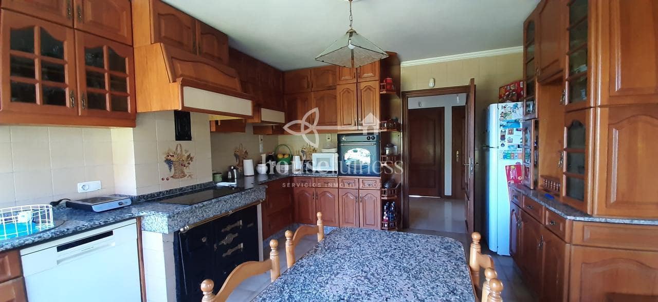 7 sypialnia Willa na sprzedaż w Bergondo z basenem garażem - 645 000 € (Ref: 9218864)