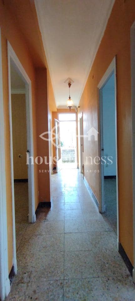 8 slaapkamer Huis te koop in Cabanas met garage - € 199.000 (Ref: 9218868)