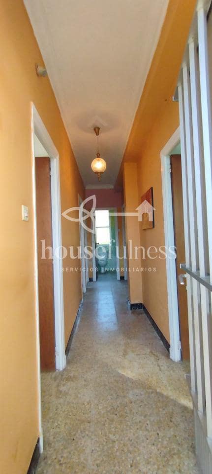 8 slaapkamer Huis te koop in Cabanas met garage - € 199.000 (Ref: 9218868)