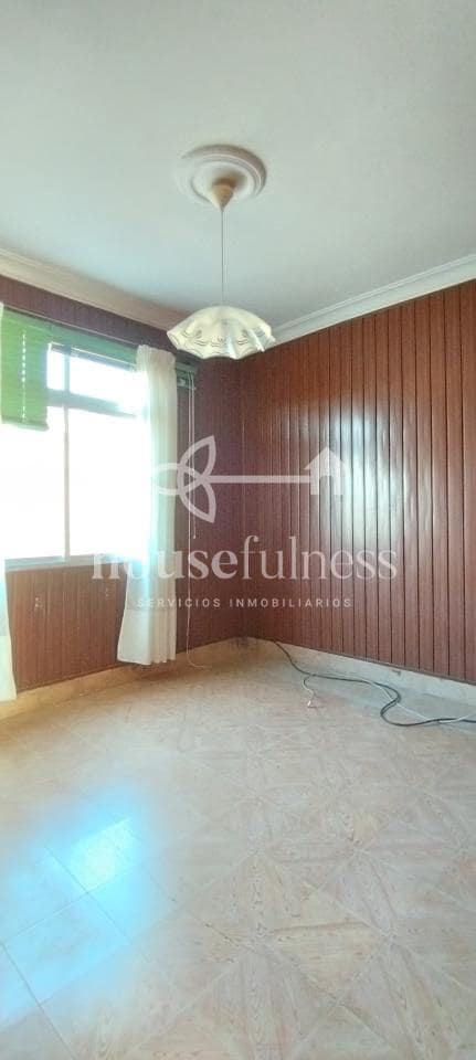 8 slaapkamer Huis te koop in Cabanas met garage - € 199.000 (Ref: 9218868)