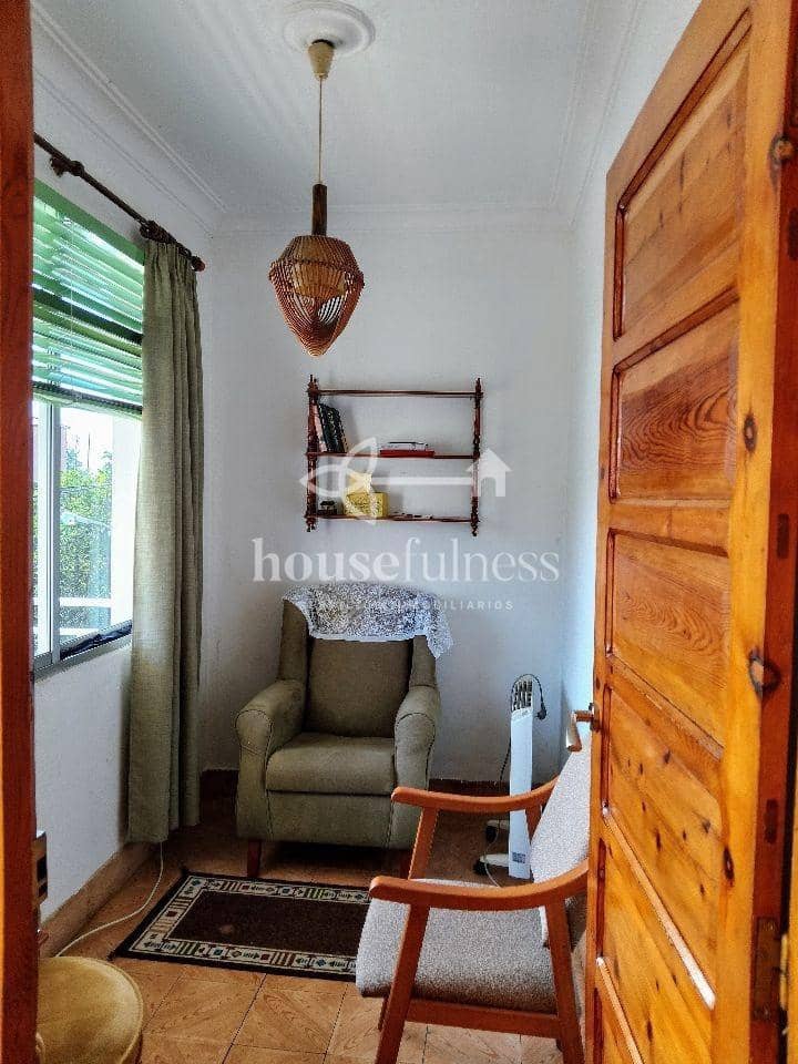 8 slaapkamer Huis te koop in Cabanas met garage - € 199.000 (Ref: 9218868)