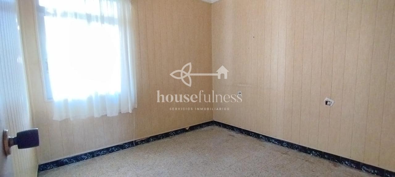 8 slaapkamer Huis te koop in Cabanas met garage - € 199.000 (Ref: 9218868)