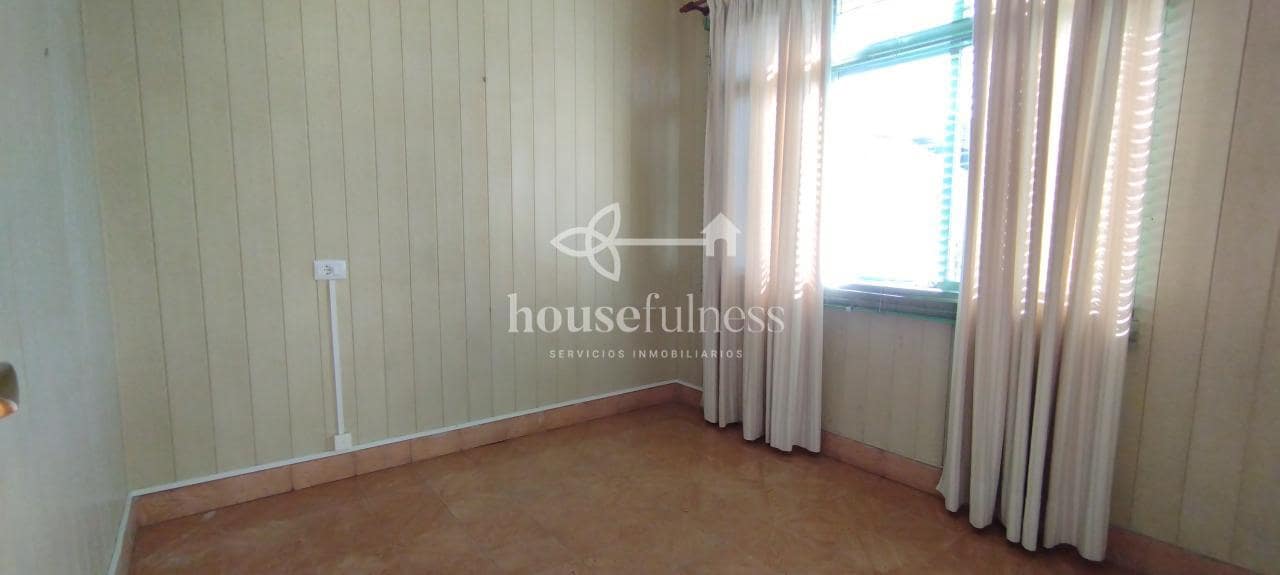 8 slaapkamer Huis te koop in Cabanas met garage - € 199.000 (Ref: 9218868)