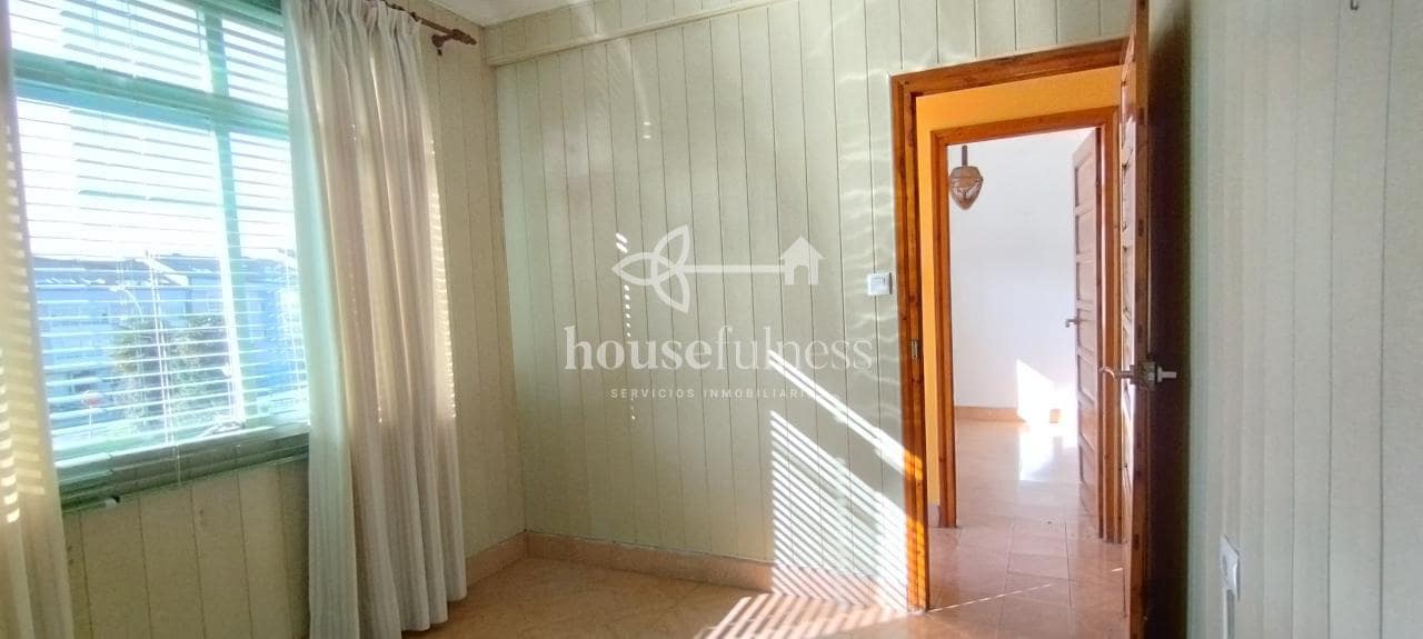 8 slaapkamer Huis te koop in Cabanas met garage - € 199.000 (Ref: 9218868)