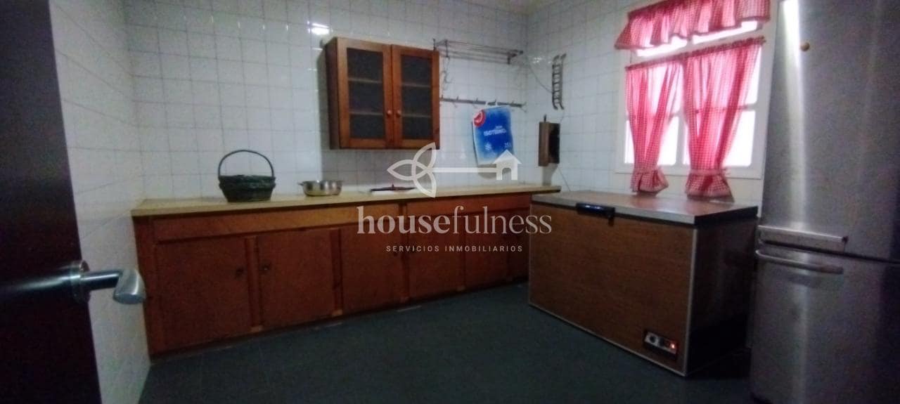 5 bedroom Townhouse for sale in Neda with garage - € 340,000 (Ref: 9218870)