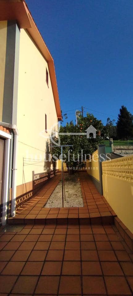 5 bedroom Townhouse for sale in Neda with garage - € 340,000 (Ref: 9218870)