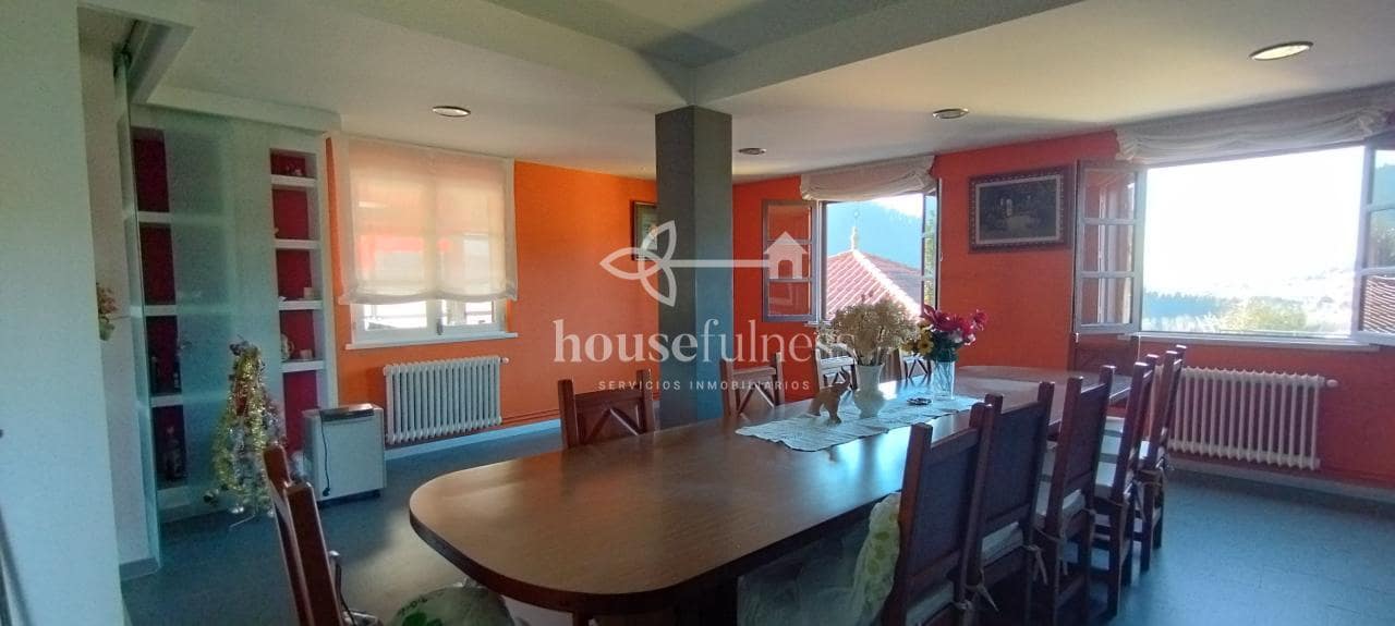5 bedroom Townhouse for sale in Neda with garage - € 340,000 (Ref: 9218870)
