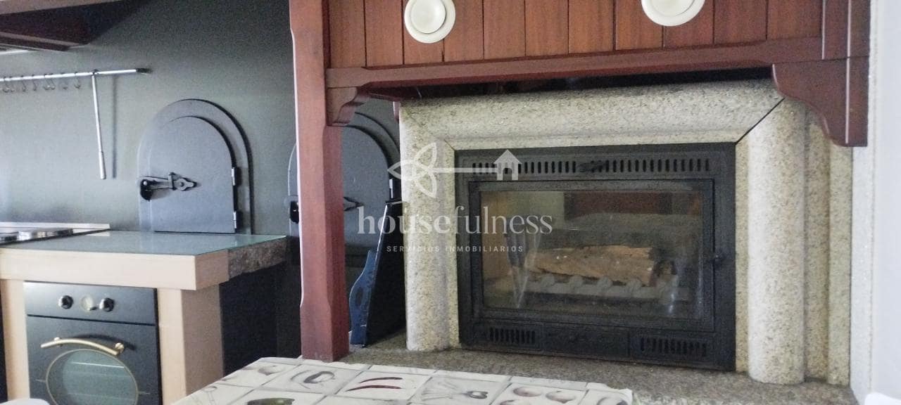 5 bedroom Townhouse for sale in Neda with garage - € 340,000 (Ref: 9218870)