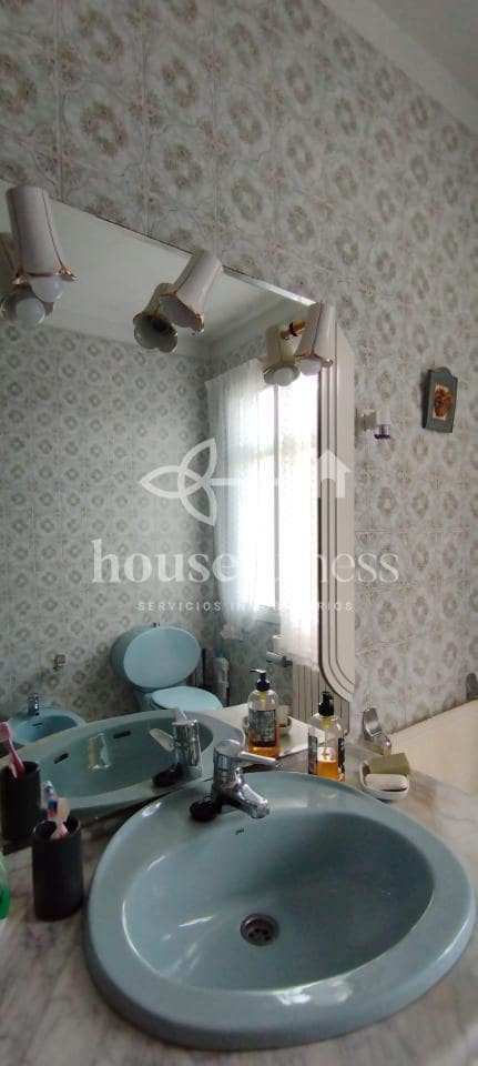 5 bedroom Townhouse for sale in Neda with garage - € 340,000 (Ref: 9218870)