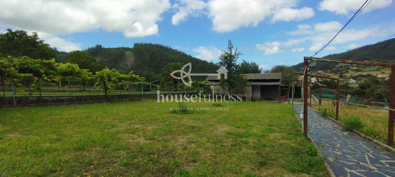 5 bedroom Townhouse for sale in Neda with garage - € 340,000 (Ref: 9218870)