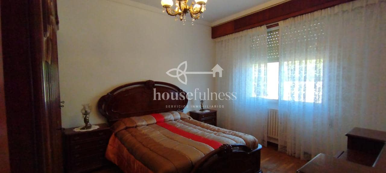 5 bedroom Townhouse for sale in Neda with garage - € 340,000 (Ref: 9218870)