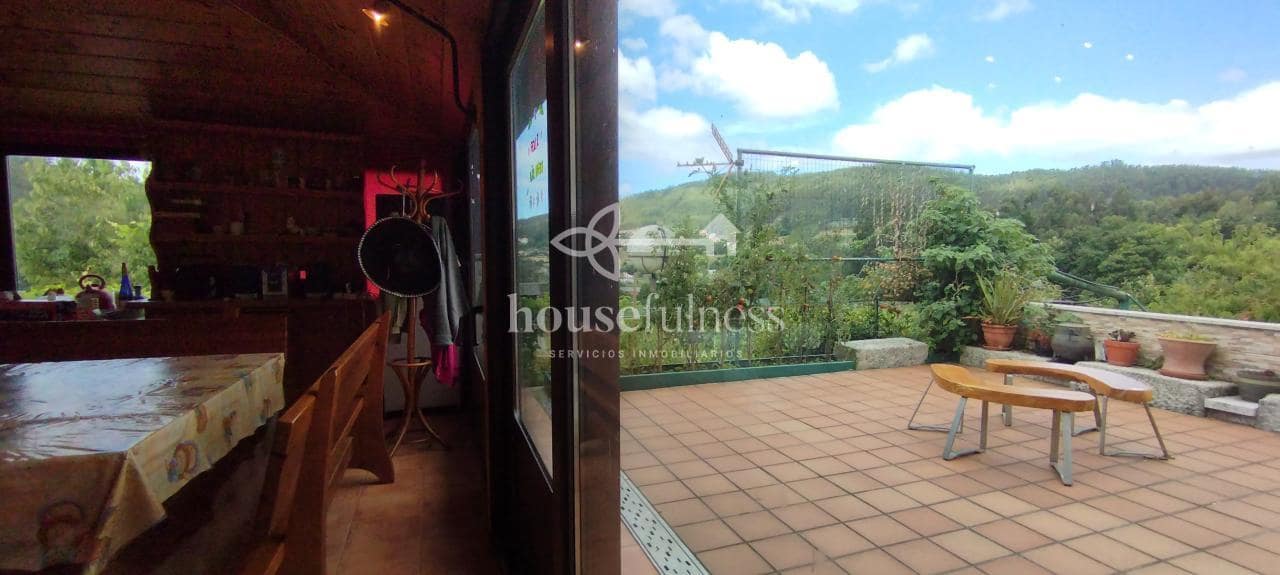 5 bedroom Townhouse for sale in Neda with garage - € 340,000 (Ref: 9218870)