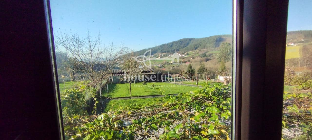 5 bedroom Townhouse for sale in Neda with garage - € 340,000 (Ref: 9218870)