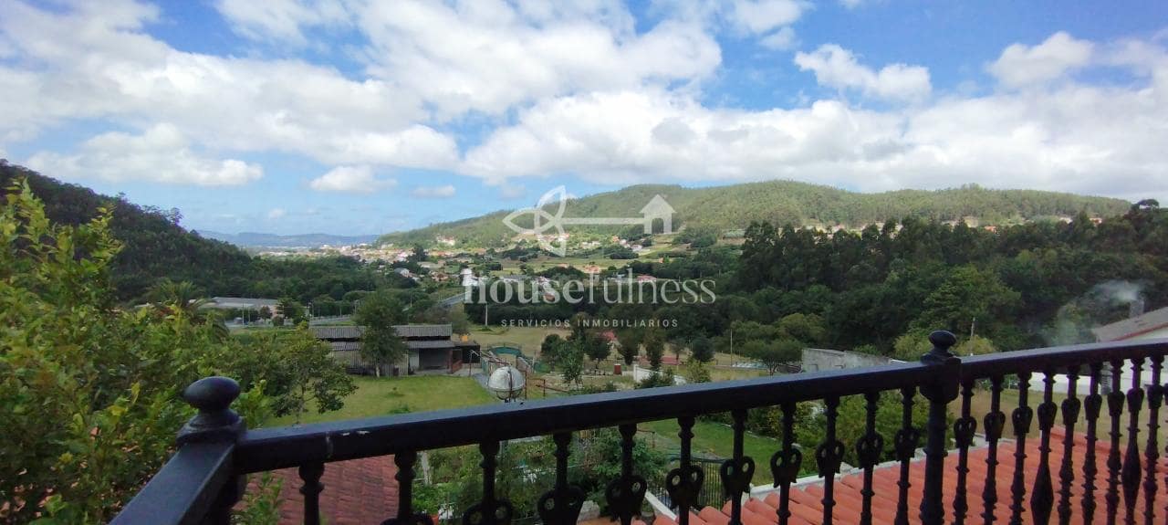 5 bedroom Townhouse for sale in Neda with garage - € 340,000 (Ref: 9218870)