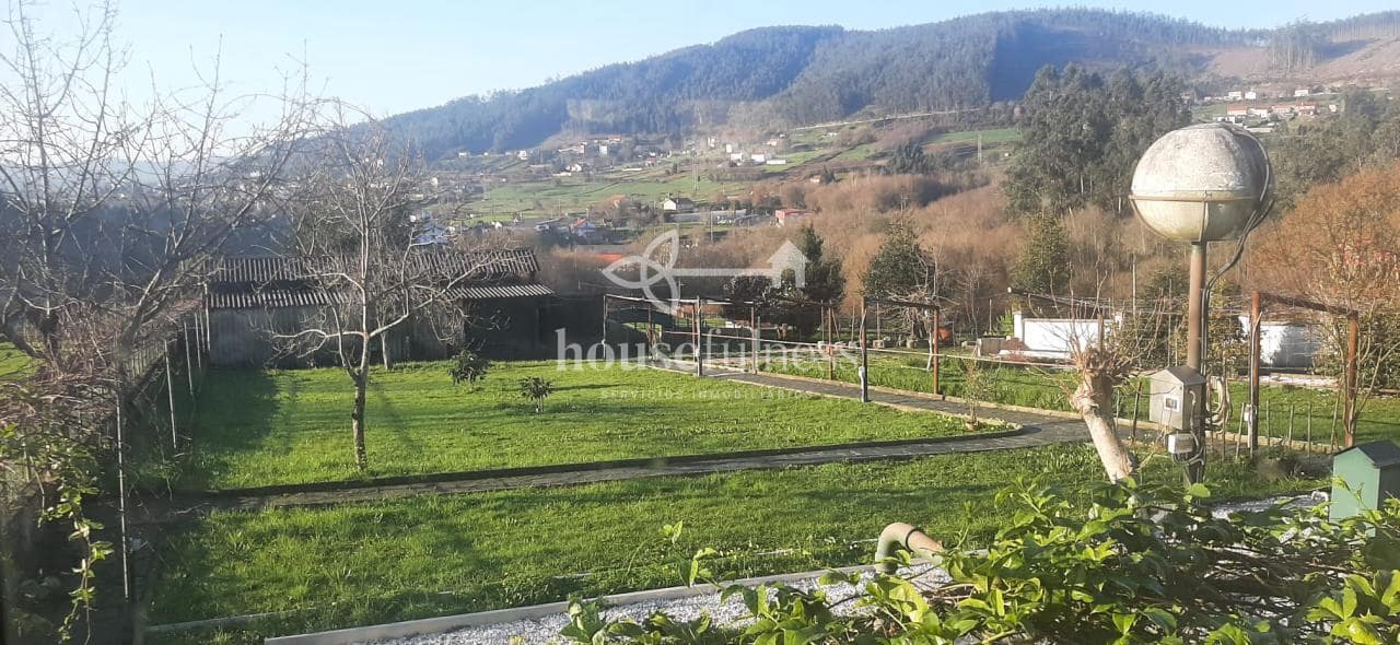 5 bedroom Townhouse for sale in Neda with garage - € 340,000 (Ref: 9218870)