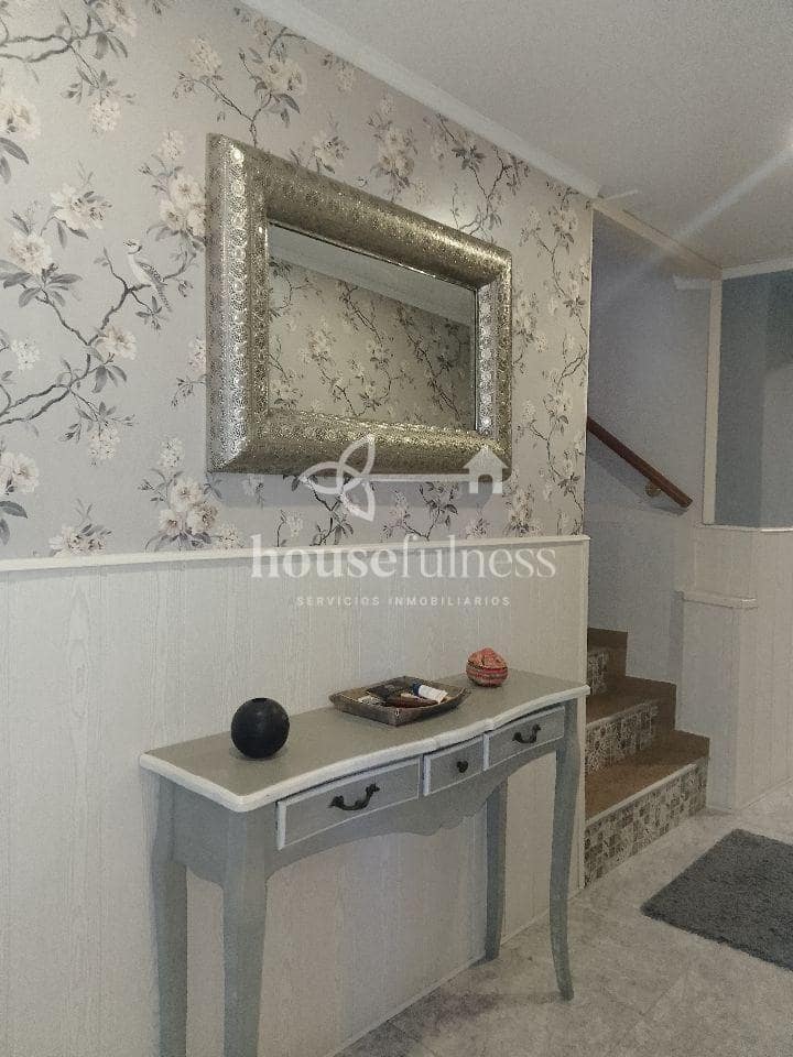 4 makuuhuone Omakotitalo myytävänä paikassa Ferrol mukana 
autotalli - 249 000 € (Ref: 9218871)