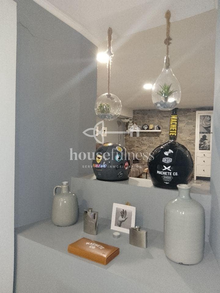 4 makuuhuone Omakotitalo myytävänä paikassa Ferrol mukana 
autotalli - 249 000 € (Ref: 9218871)