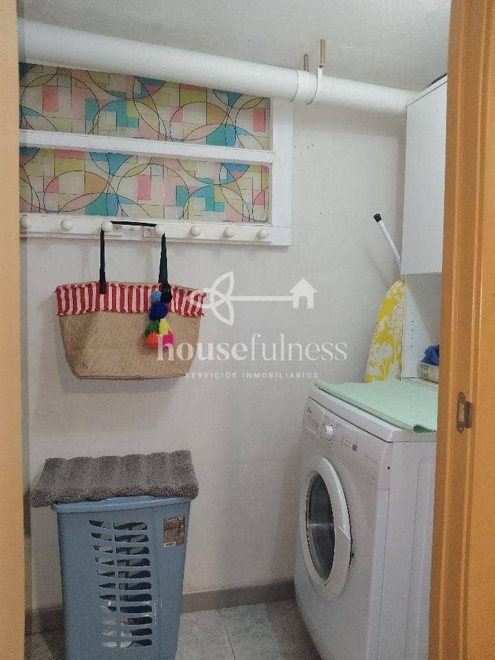 4 makuuhuone Omakotitalo myytävänä paikassa Ferrol mukana 
autotalli - 249 000 € (Ref: 9218871)