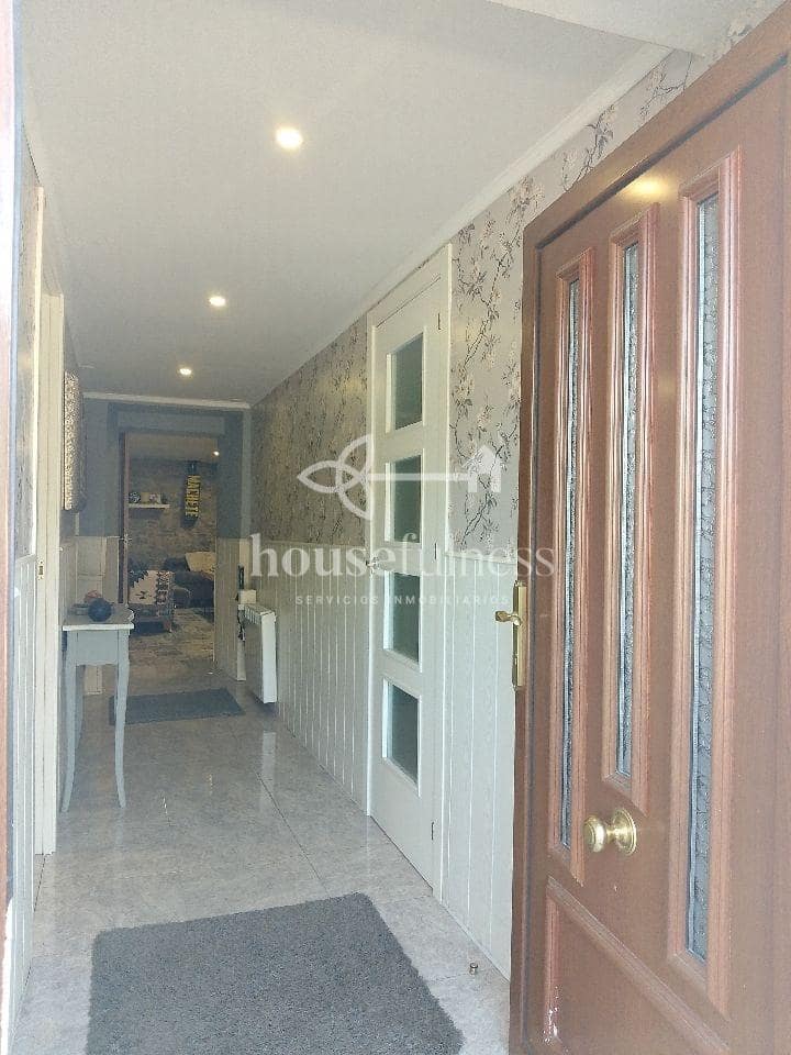 4 makuuhuone Omakotitalo myytävänä paikassa Ferrol mukana 
autotalli - 249 000 € (Ref: 9218871)