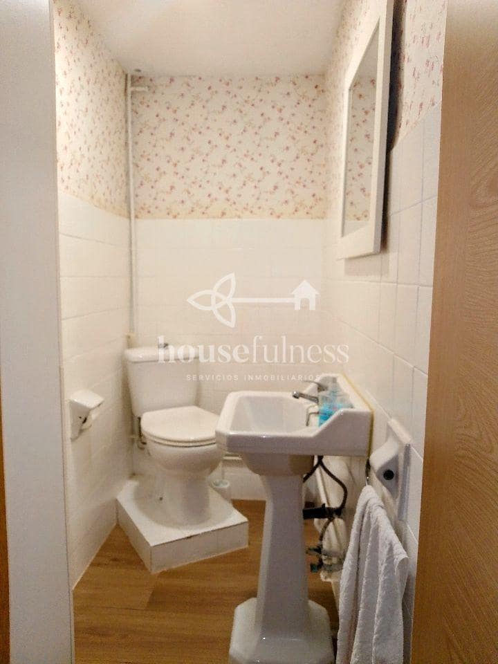 4 makuuhuone Omakotitalo myytävänä paikassa Ferrol mukana 
autotalli - 249 000 € (Ref: 9218871)