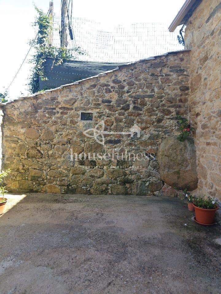 4 makuuhuone Omakotitalo myytävänä paikassa Ferrol mukana 
autotalli - 249 000 € (Ref: 9218871)