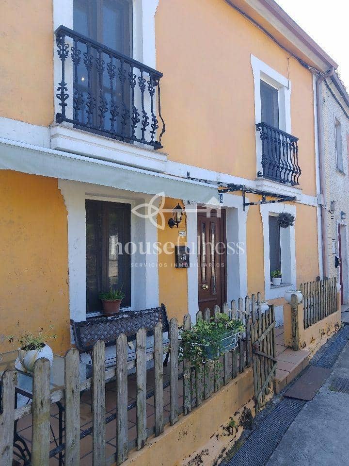 4 makuuhuone Omakotitalo myytävänä paikassa Ferrol mukana 
autotalli - 249 000 € (Ref: 9218871)