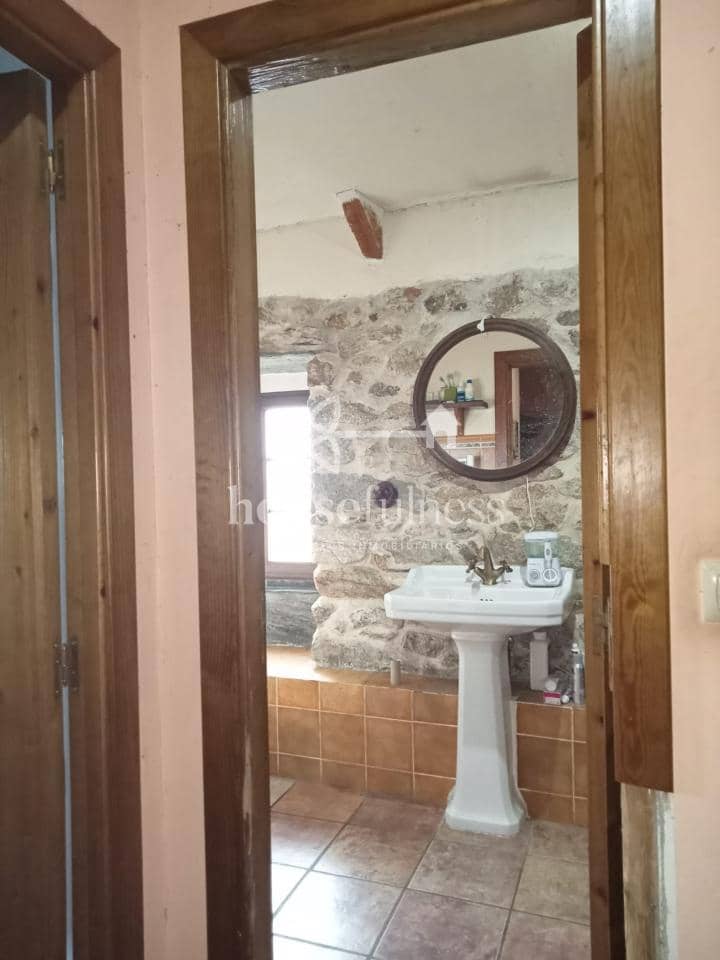 4 quarto Casa em Banda para venda em Naron com piscina garagem - 220 000 € (Ref: 9218880)