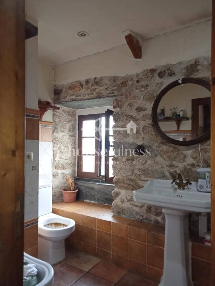 4 quarto Casa em Banda para venda em Naron com piscina garagem - 220 000 € (Ref: 9218880)