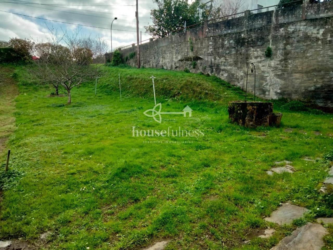 5 bedroom Townhouse for sale in Fene with garage - € 67,000 (Ref: 9218882)