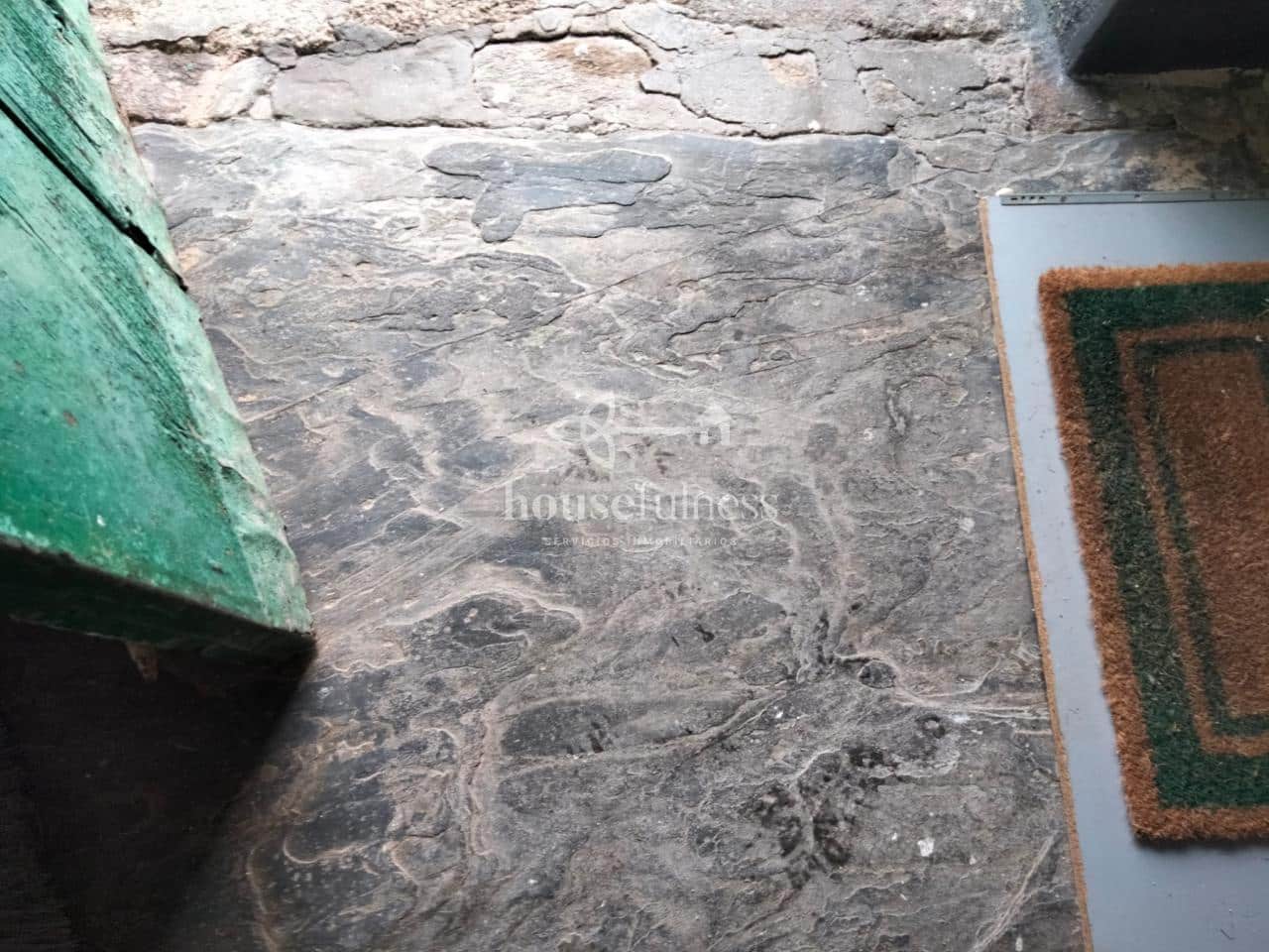 5 bedroom Townhouse for sale in Fene with garage - € 67,000 (Ref: 9218882)