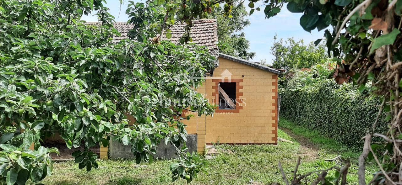 Byhus til salg i Naron - € 50.000 (Ref: 9218887)