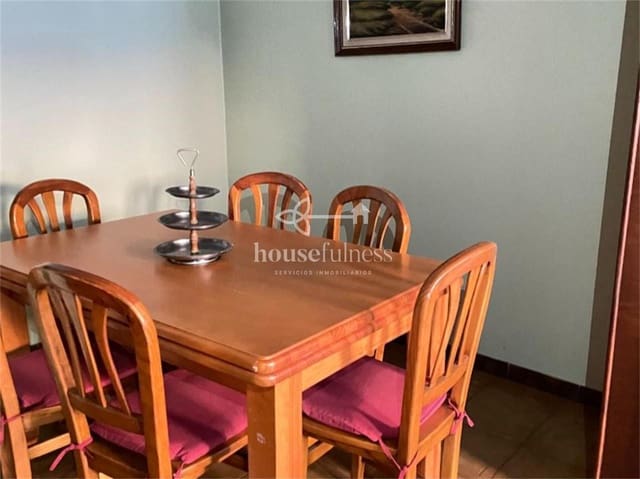 3 bedroom Semi-detached Villa for sale in Cedeira with garage - € 90,000 (Ref: 9218896)