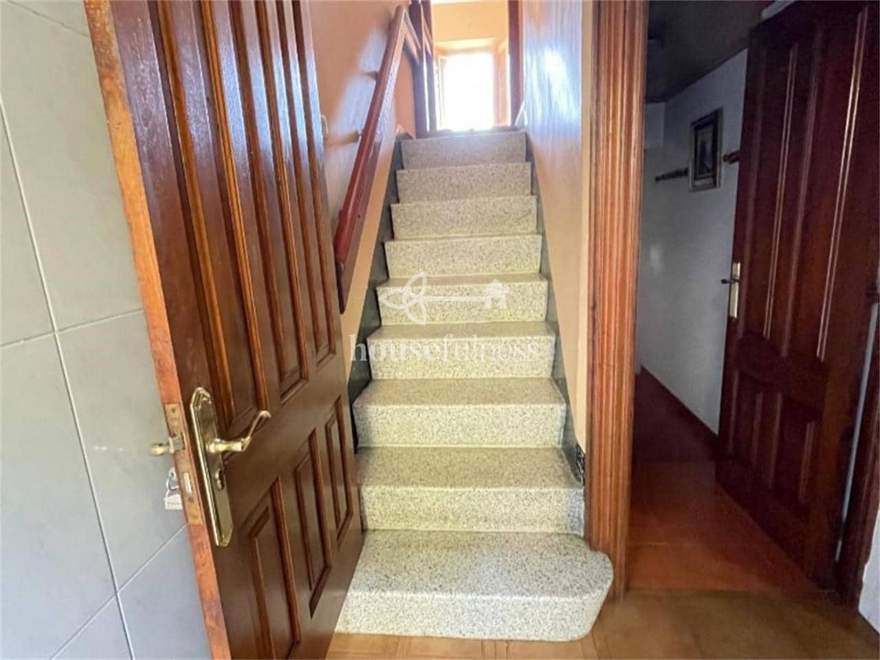 3 soveværelse Semi-Rækkehus til salg i Cedeira med garage - € 90.000 (Ref: 9218896)