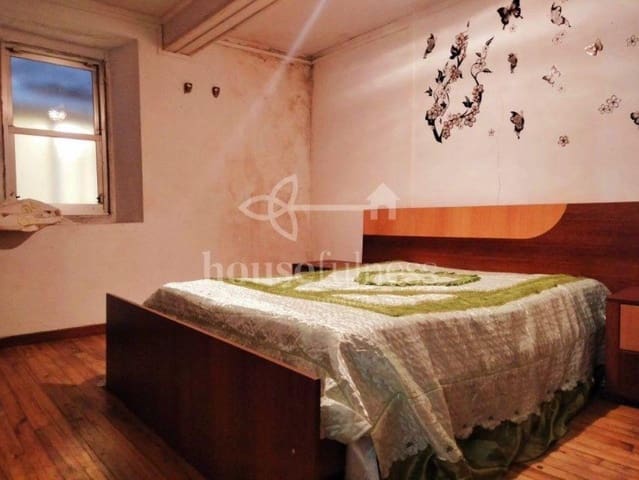 4 makuuhuone Paritalo myytävänä paikassa Pontedeume - 90 000 € (Ref: 9218899)