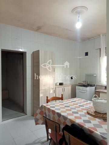 6 makuuhuone Huvila myytävänä paikassa Narón mukana 
autotalli - 175 000 € (Ref: 9218900)