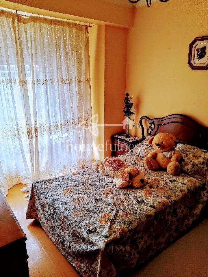 3 slaapkamer Flat te koop in Ferrol - € 93.000 (Ref: 9218903)