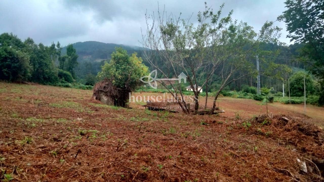 8 soverom Villa til salgs i O Vicedo - € 150 000 (Ref: 9218906)