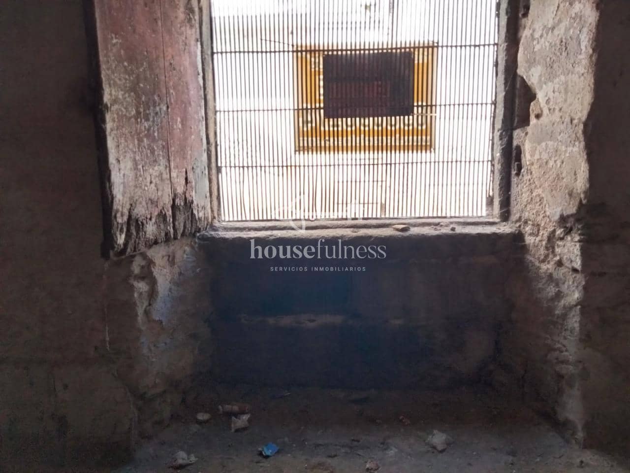 4 soveværelse Byhus til salg i Ferrol med garage - € 120.000 (Ref: 9218907)