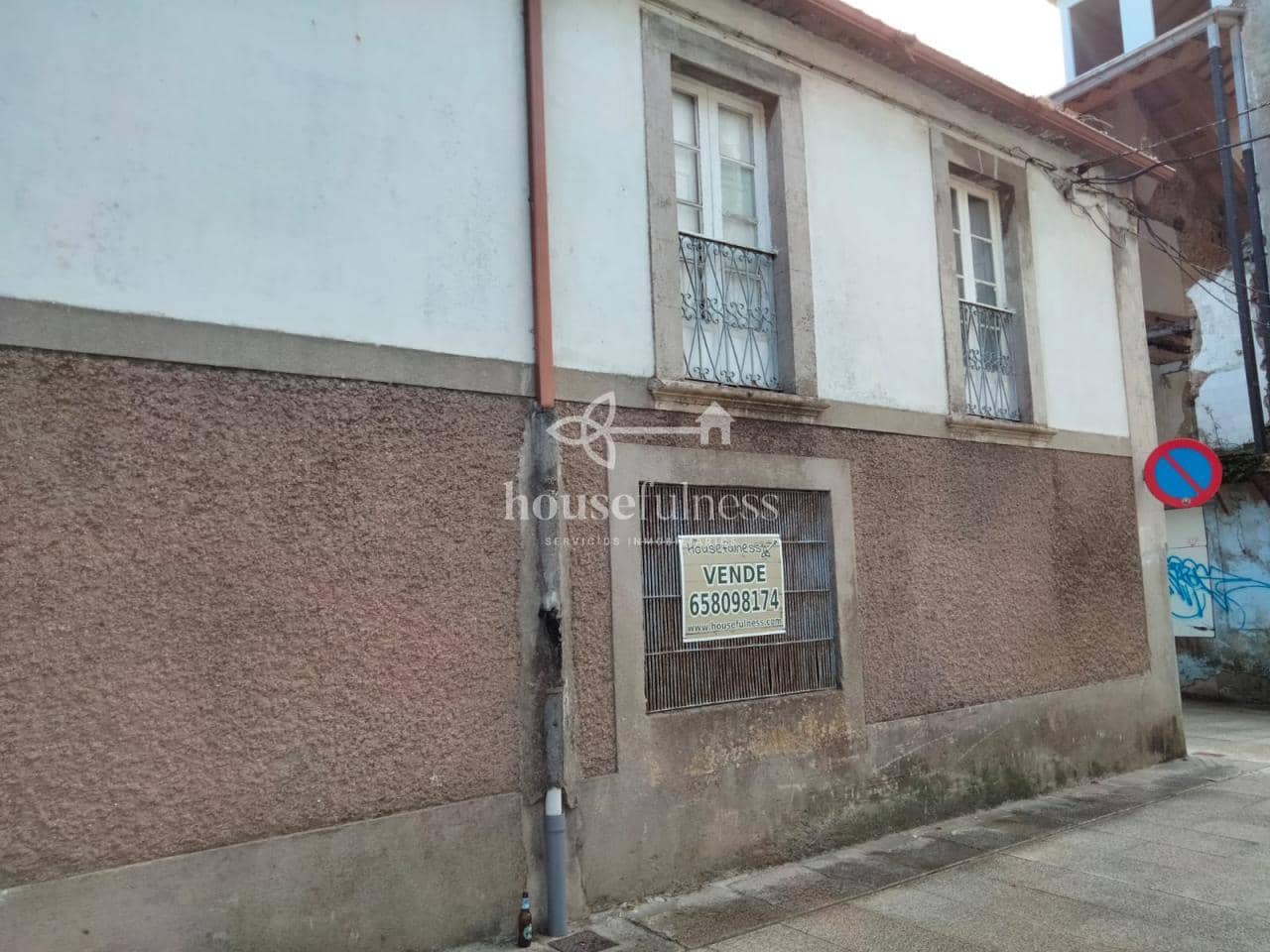 4 soveværelse Byhus til salg i Ferrol med garage - € 120.000 (Ref: 9218907)