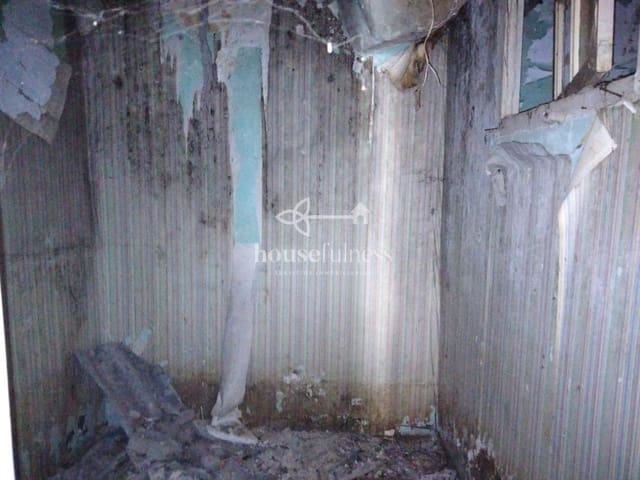 4 sypialnia Dom na sprzedaż w Ferrol z garażem - 120 000 € (Ref: 9218907)