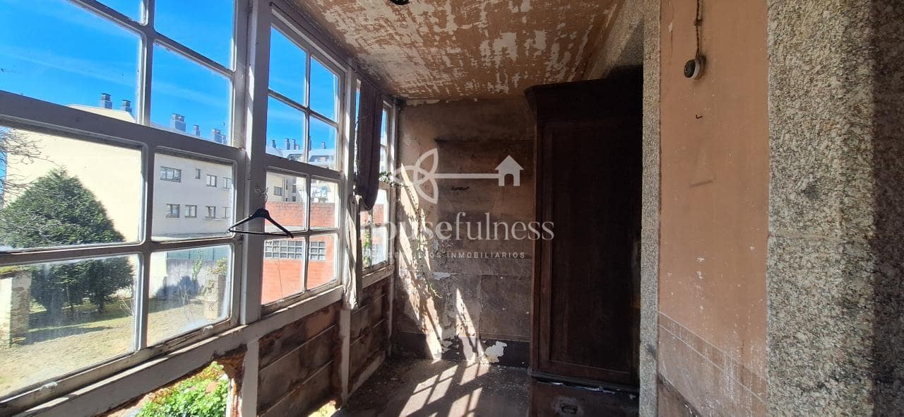 Townhouse for sale in Naron - € 250,000 (Ref: 9218909)