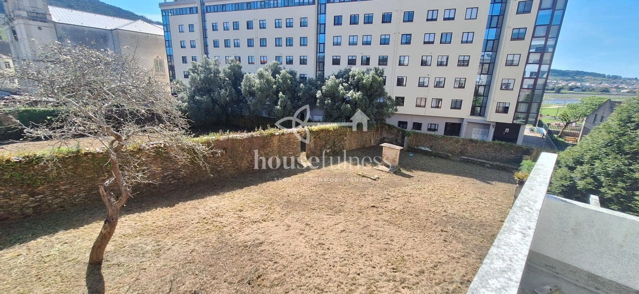 Ubebygd land til salgs i Naron - € 150 000 (Ref: 9218910)