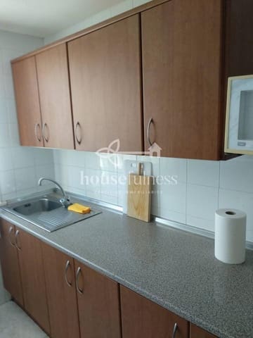 4 bedroom Flat for sale in Ferrol with garage - € 143,000 (Ref: 9218911)