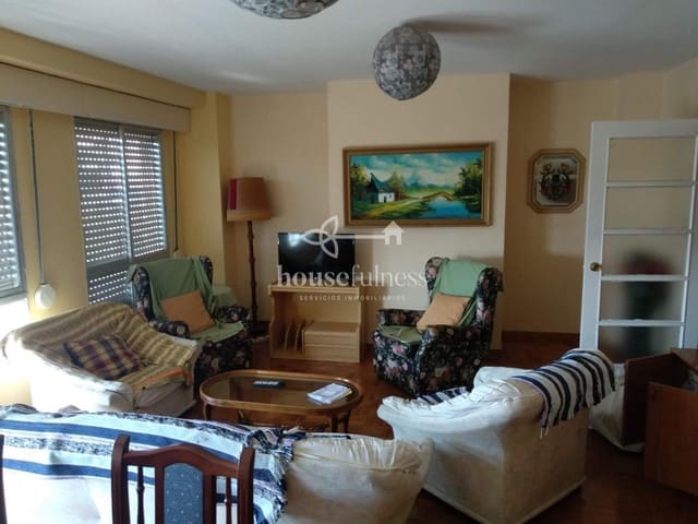 4 bedroom Flat for sale in Ferrol with garage - € 143,000 (Ref: 9218911)