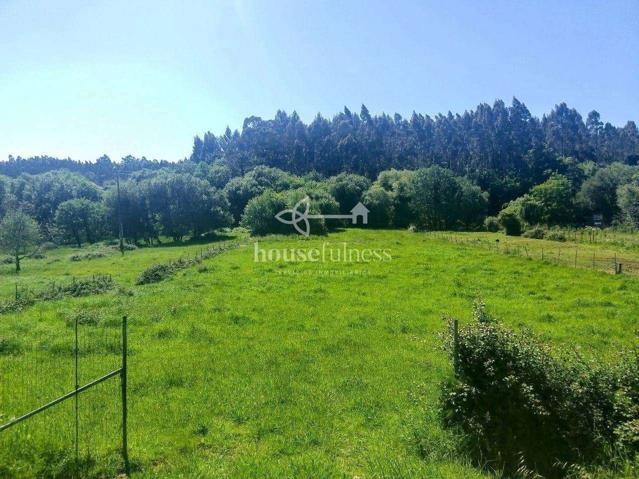 Ubebygd land til salgs i Naron - € 50 000 (Ref: 9218916)