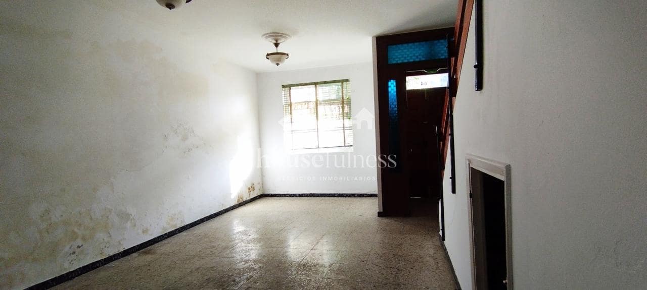 3 soveværelse Byhus til salg i Mugardos - € 65.000 (Ref: 9218917)