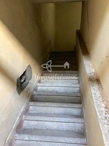 Dom na sprzedaż w Ferrol z garażem - 53 000 € (Ref: 9219731)